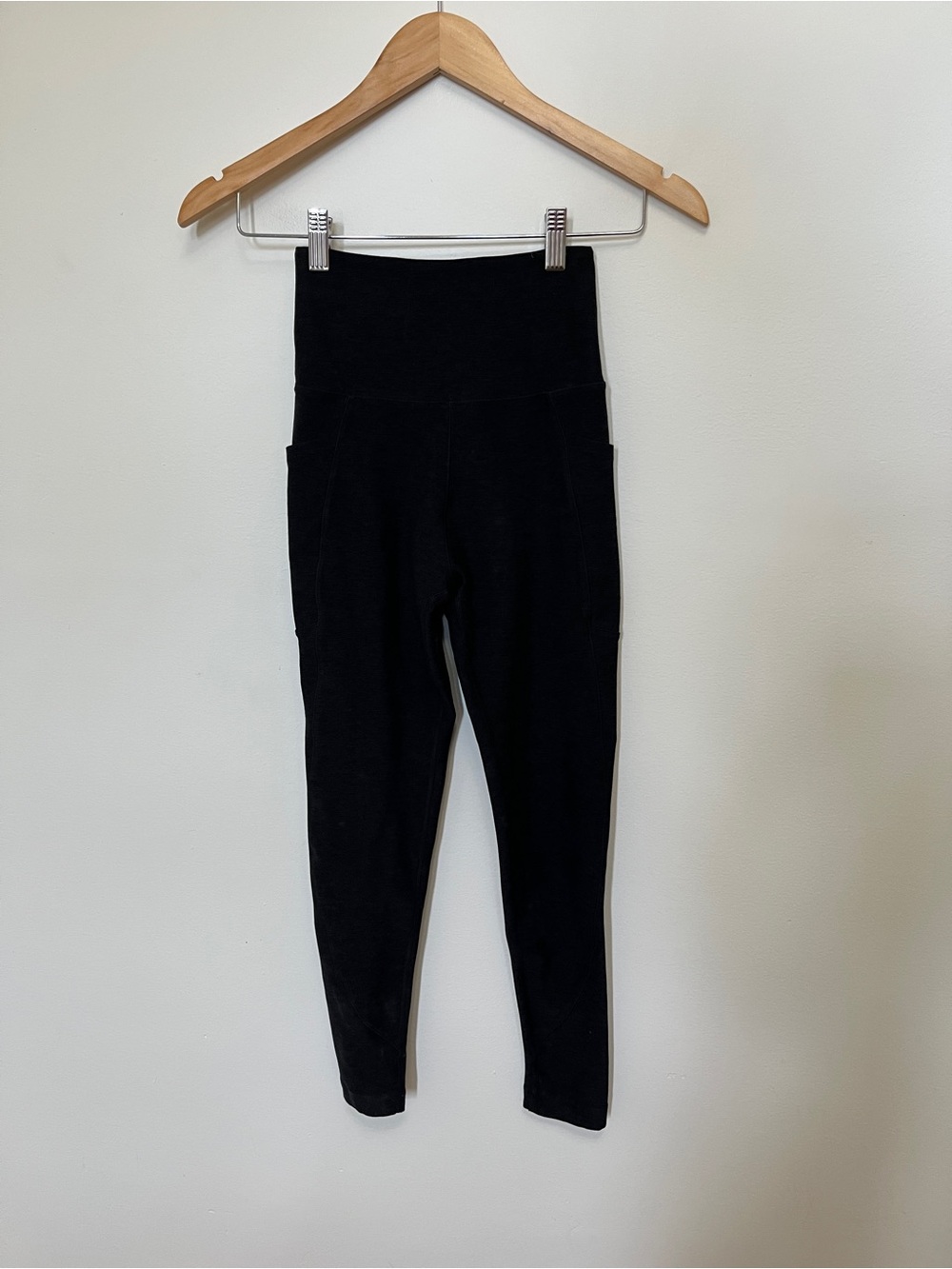 Beyond Yoga Black Spacedye Side Pocket Leggings Size XS